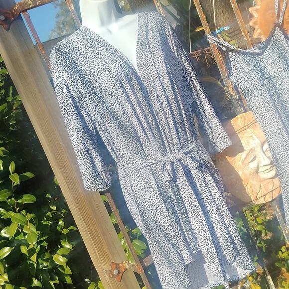 Rene Rofe Shamise And Robe Set Medium, Leopard Print - Picture 7 of 10